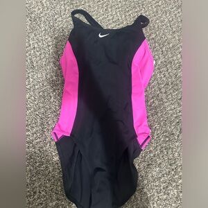 Women’s Nike One Piece Swimsuit